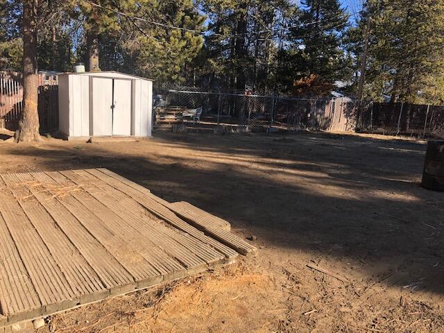 La pine bkyshed