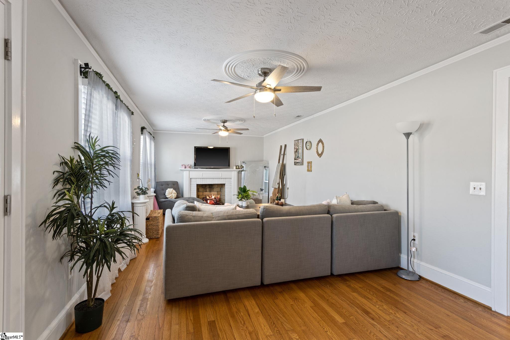 308 South B Street Easley, SC 29640 - Photo 11 of 27