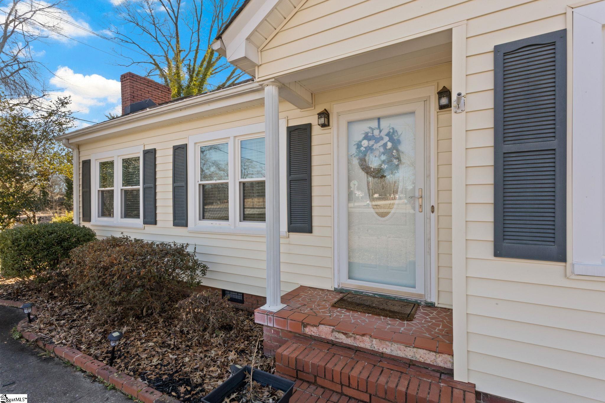 308 South B Street Easley, SC 29640 - Photo 10 of 27