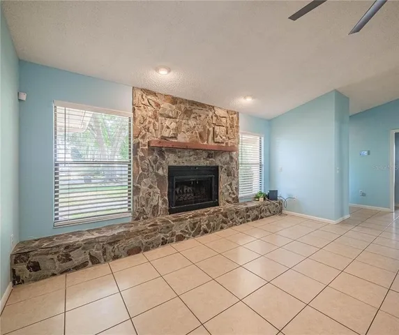 $2,250 | 4232 Stone Henge Road, Mulberry, FL 33860