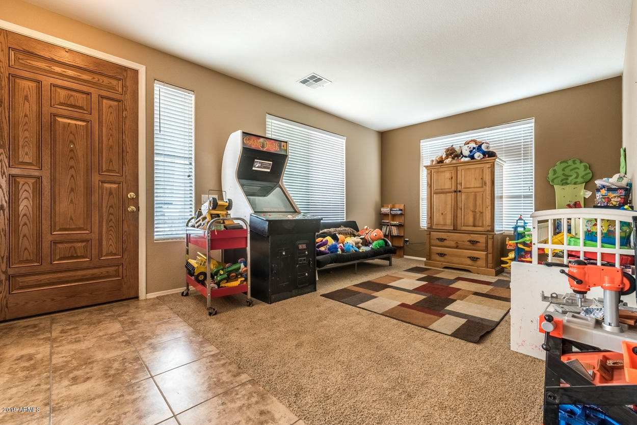 18506 East Ranch Road Queen Creek, AZ 85142 - Photo 11 of 38 Front Living Room