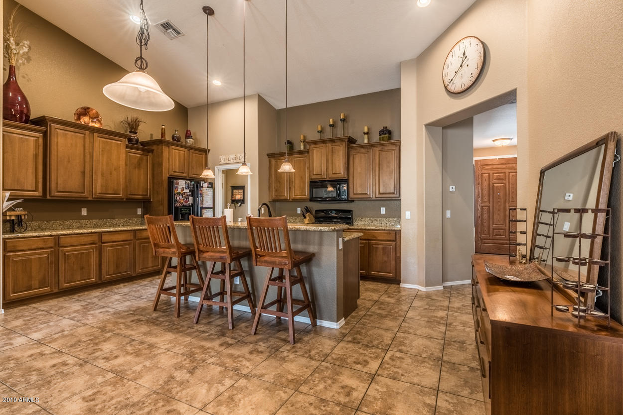 18506 East Ranch Road Queen Creek, AZ 85142 - Photo 19 of 38 KItchen