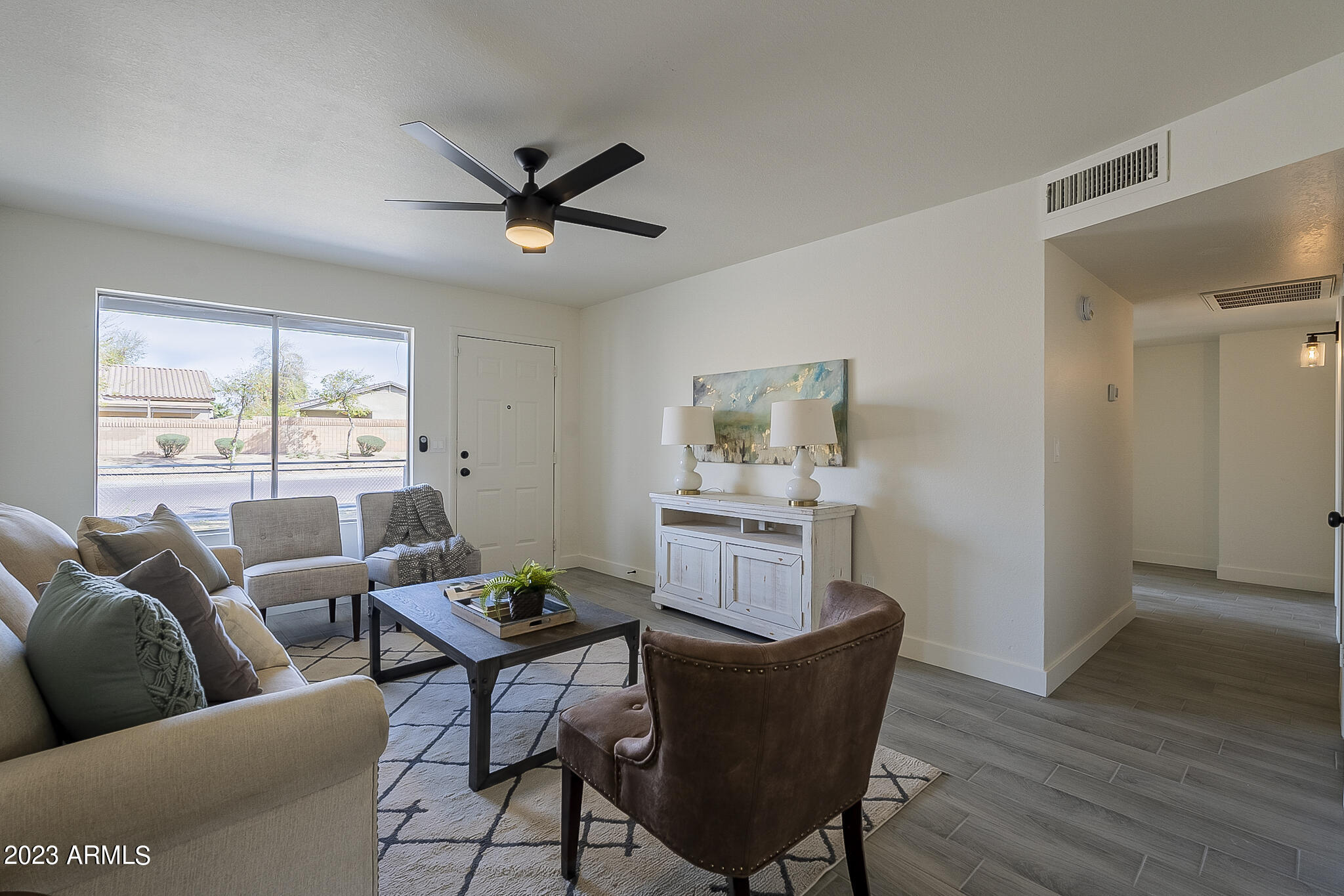 7149 West Osborn Road Phoenix, AZ 85033 - Photo 7 of 32 Living Room