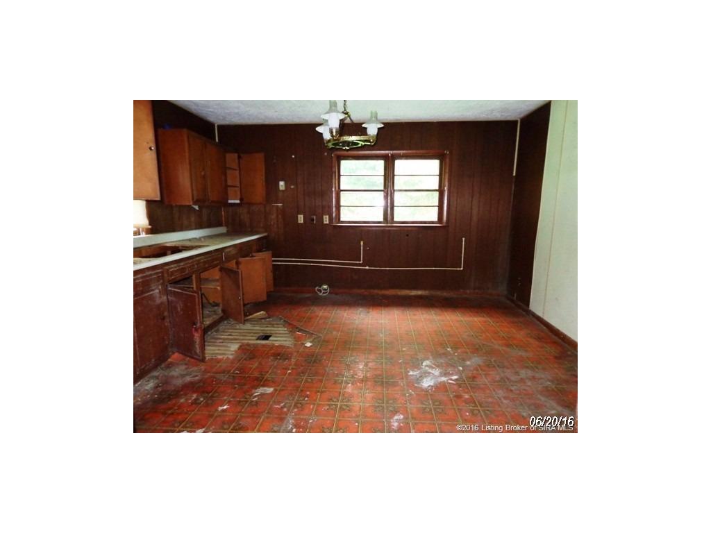 3495 North Bethlehem Road Austin, IN 47102 - Photo 8 of 11 Gallery Image 8