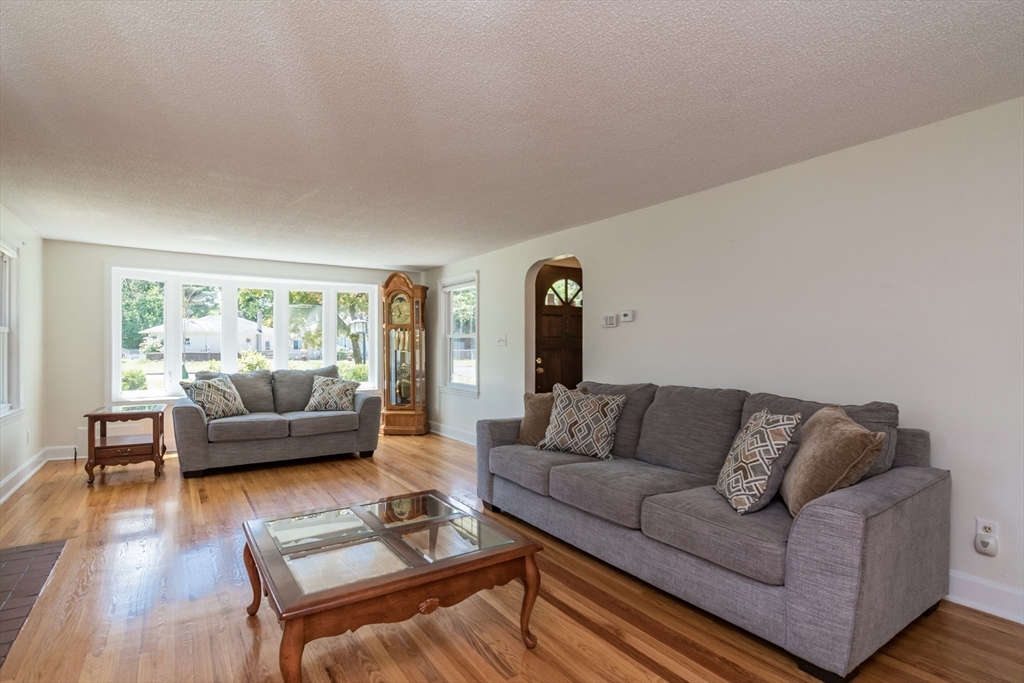 1466-1468 Page Boulevard Springfield, MA 01104 - Photo 12 of 42