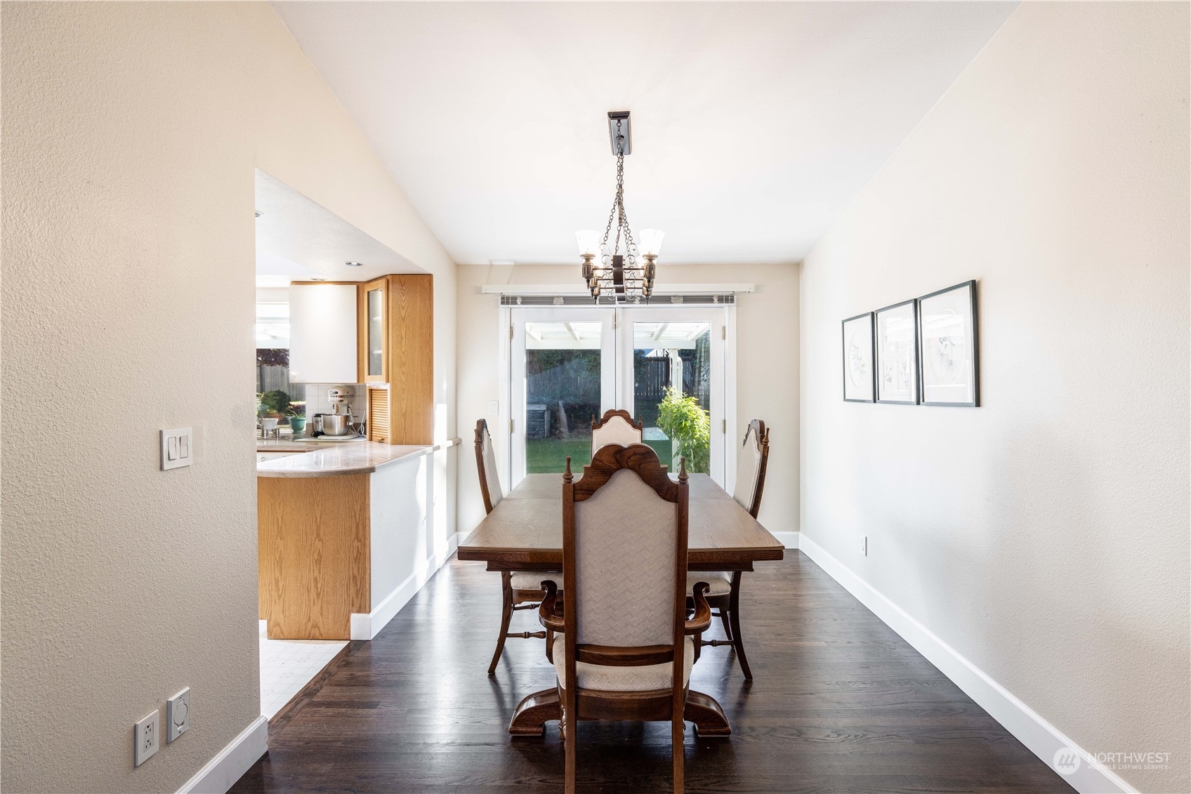 13021 Military Road East Puyallup, WA 98374 - Photo 16 of 37