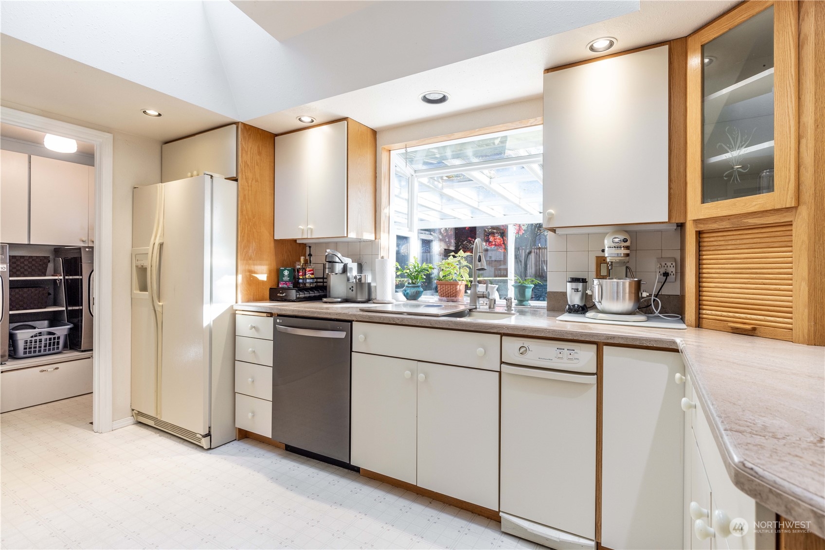 13021 Military Road East Puyallup, WA 98374 - Photo 20 of 37