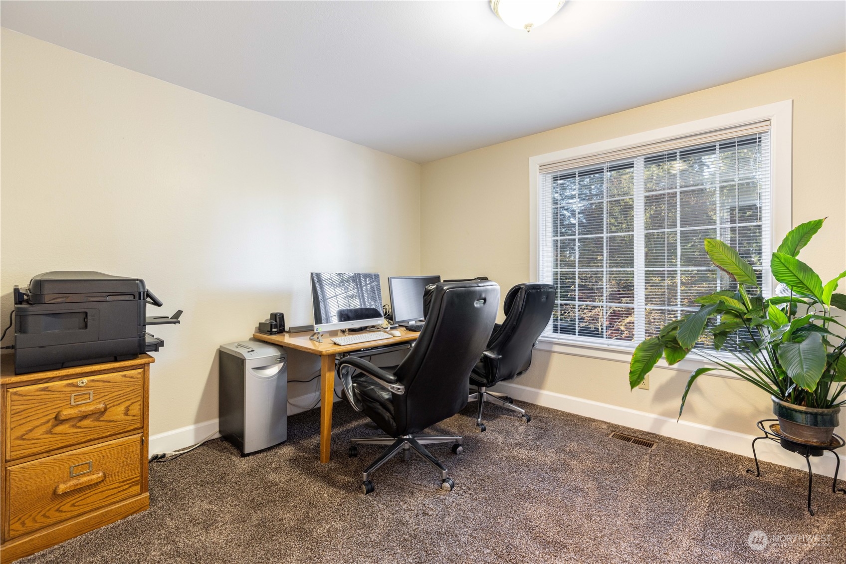 13021 Military Road East Puyallup, WA 98374 - Photo 24 of 37