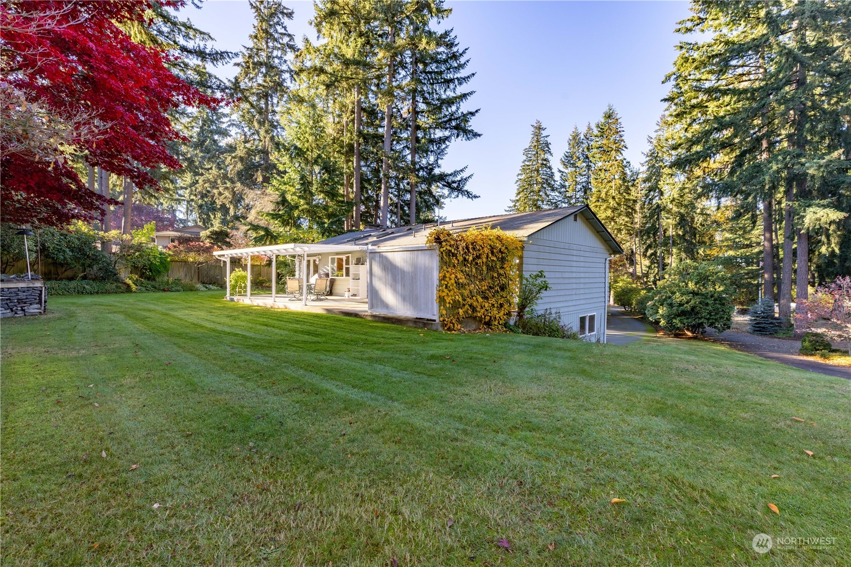 13021 Military Road East Puyallup, WA 98374 - Photo 5 of 37