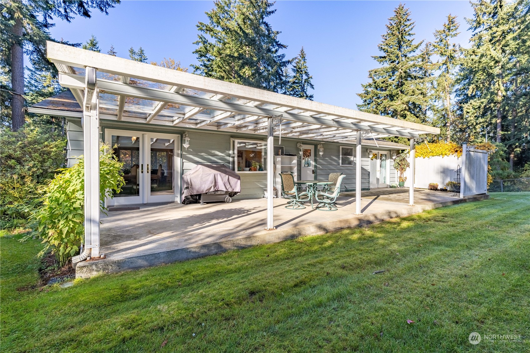 13021 Military Road East Puyallup, WA 98374 - Photo 6 of 37