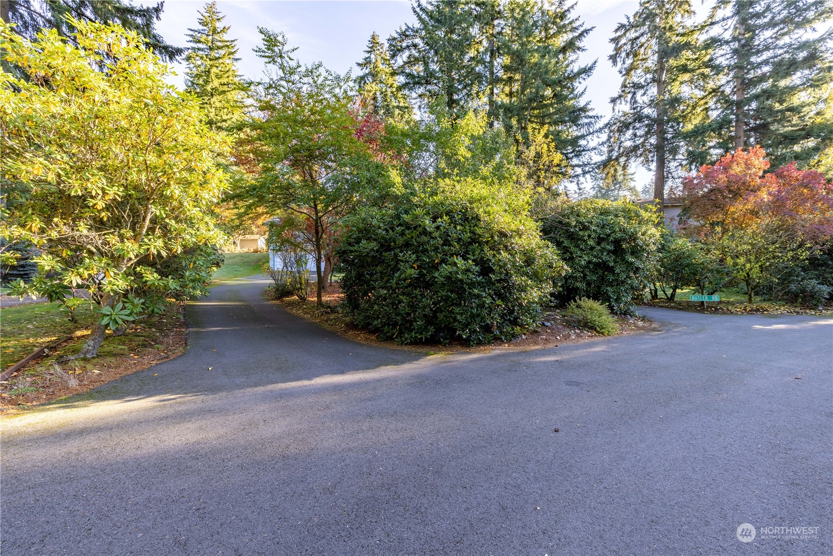 13021 Military Road East Puyallup, WA 98374 - Photo 7 of 37