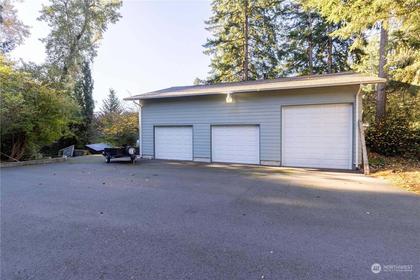 13021 Military Road East Puyallup, WA 98374 - Photo 10 of 37