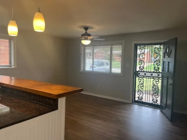 $1,500 | 236 Melita Road, Memphis, TN 38120