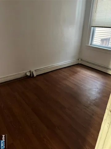 $1,850 | 86 Center Street, Unit 2R, Clifton, NJ 07011