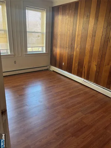 $1,850 | 86 Center Street, Unit 2R, Clifton, NJ 07011