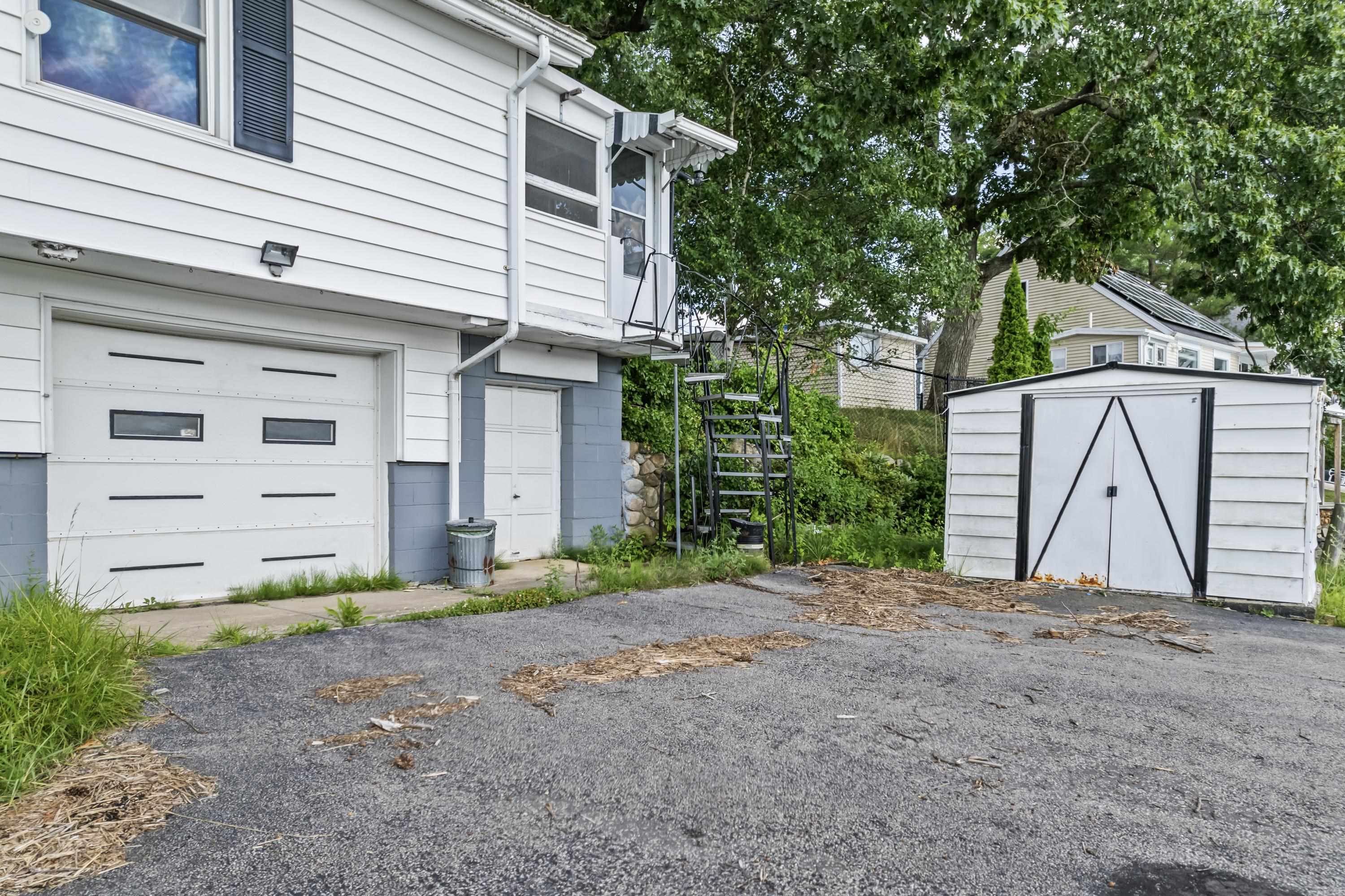 169 Spur Road Dover, NH 03820 - Photo 5 of 40 Gallery Image 5