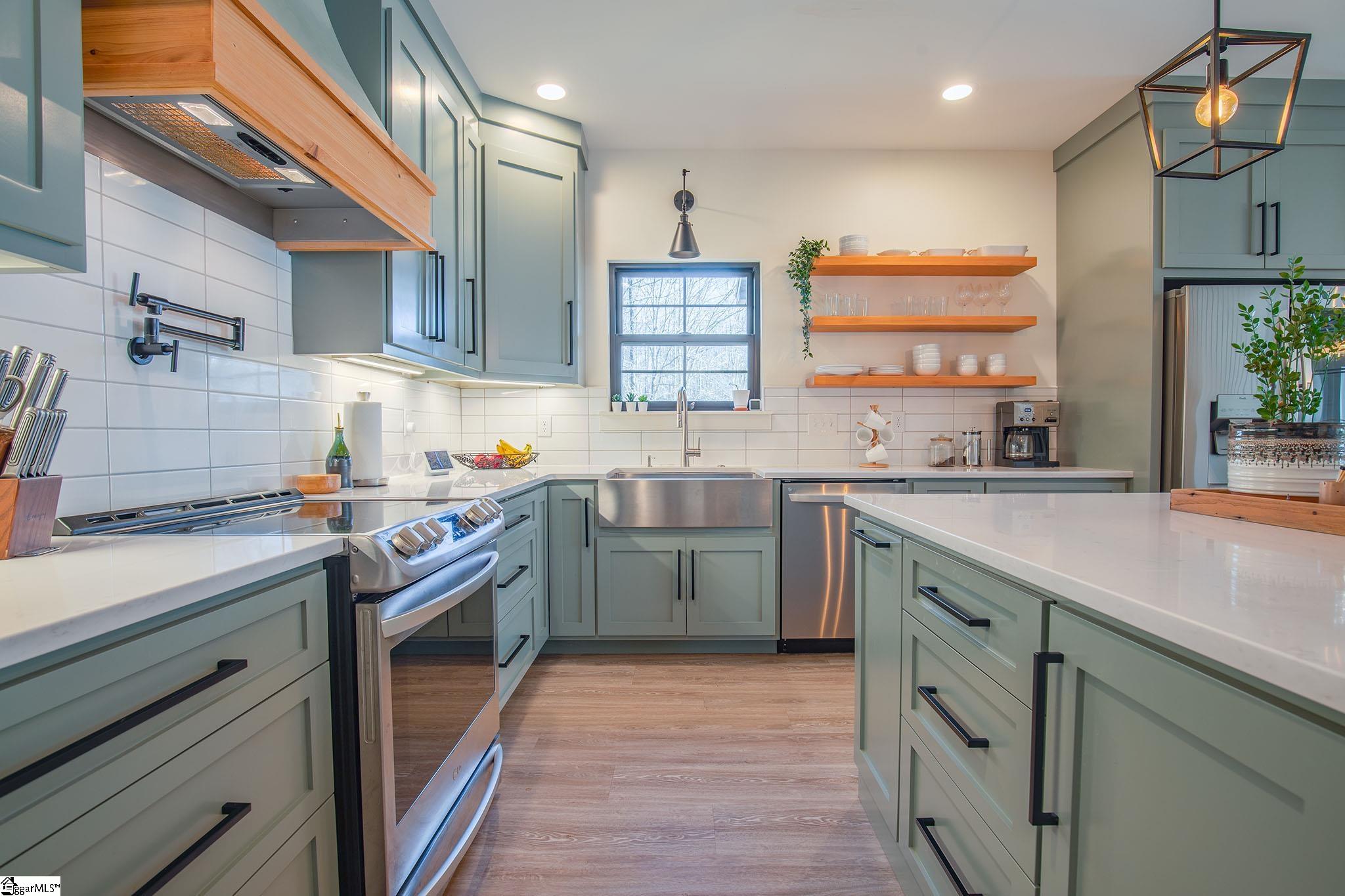 2201 Old Parker Road Greenville, SC 29609 - Photo 14 of 34
