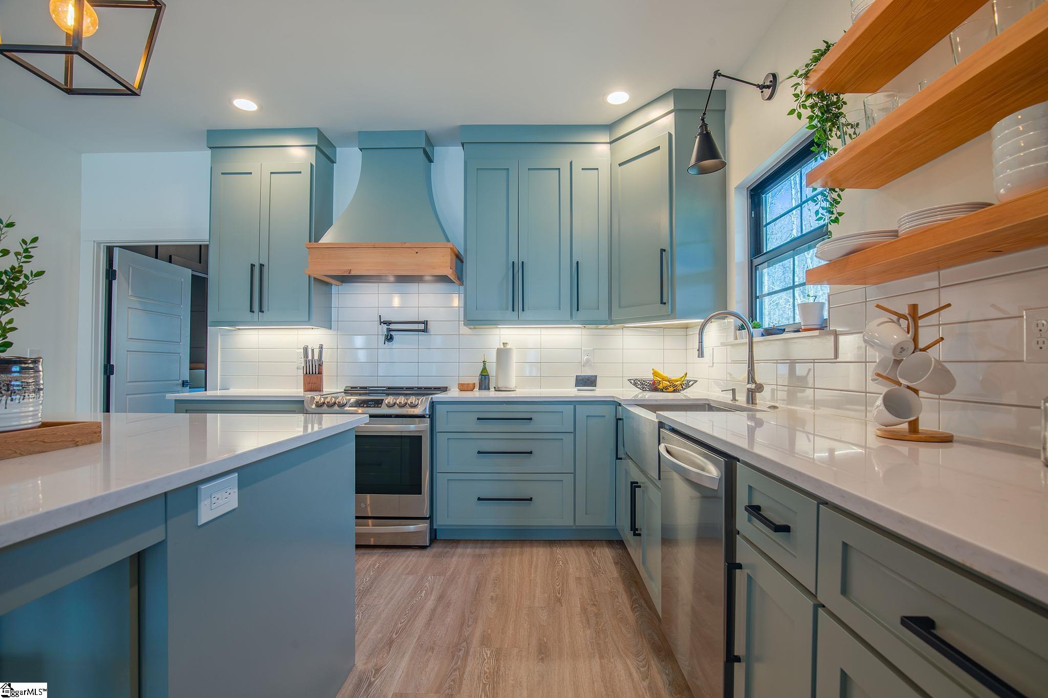 2201 Old Parker Road Greenville, SC 29609 - Photo 17 of 34
