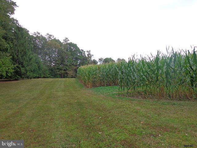6192 Church Road Felton, PA 17322 - Photo 4 of 36