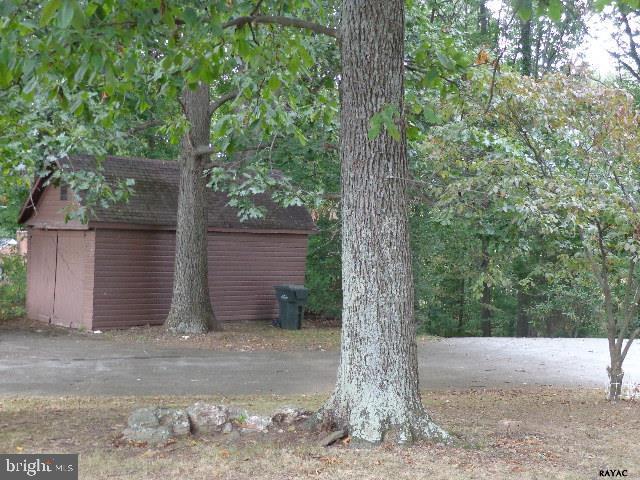 6192 Church Road Felton, PA 17322 - Photo 7 of 36