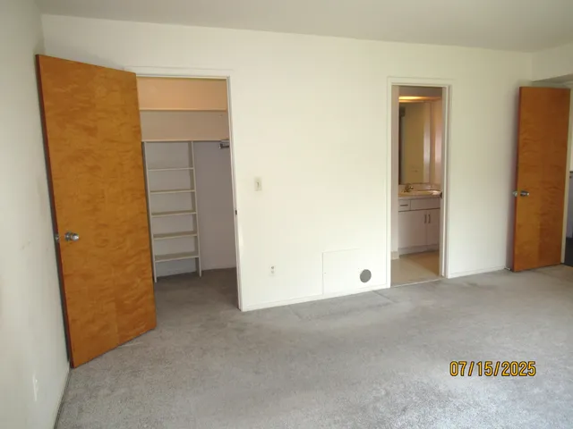 $400,000 | 1 Westbury Court, Ann Arbor, MI 48105