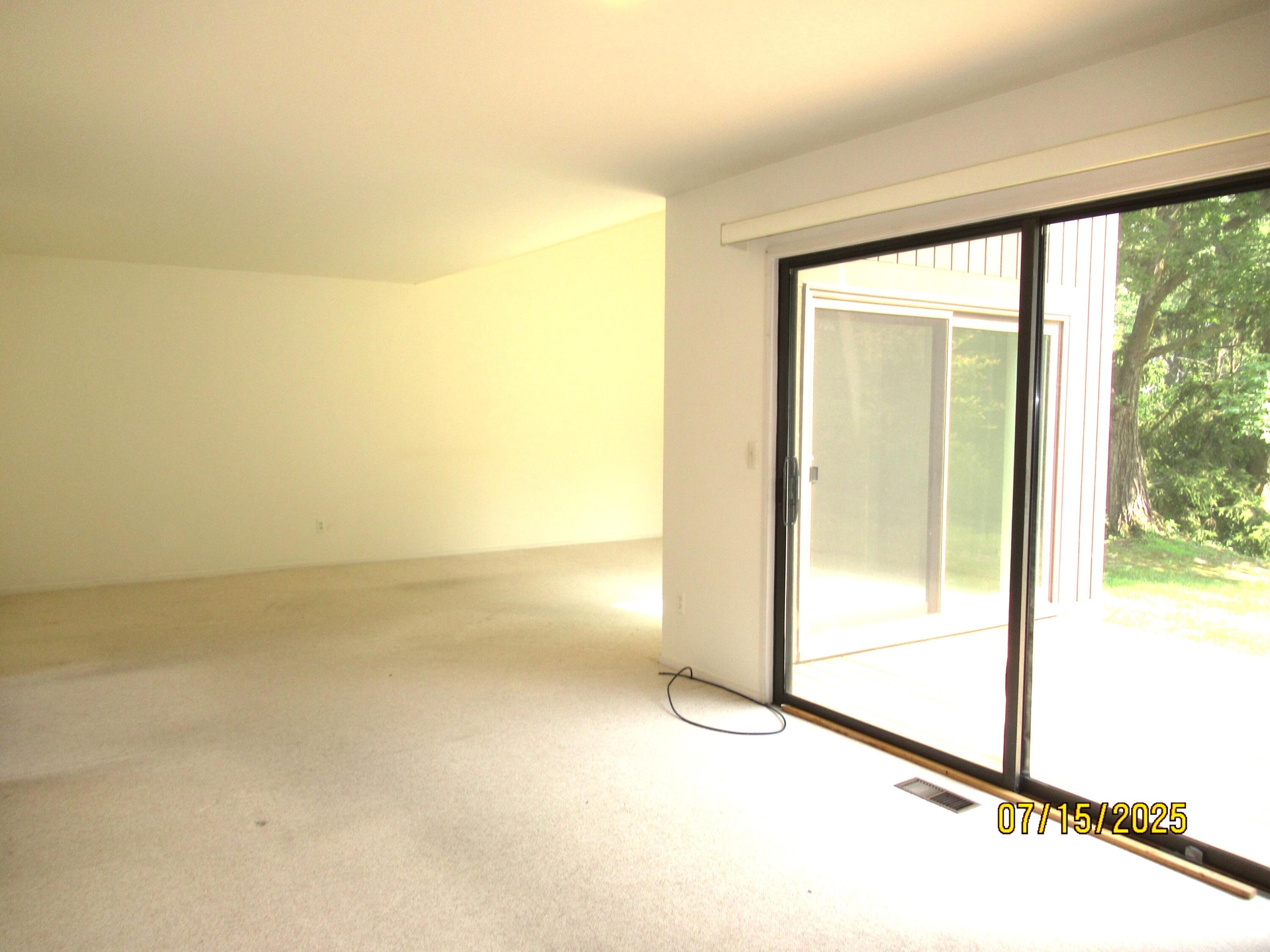 1 Westbury Court Ann Arbor, MI 48105 - Photo 8 of 36 IMG_6559