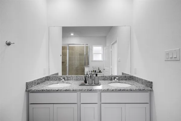 $338,190 | 614 Yaupon Holly Drive, Rosenberg, TX 77471