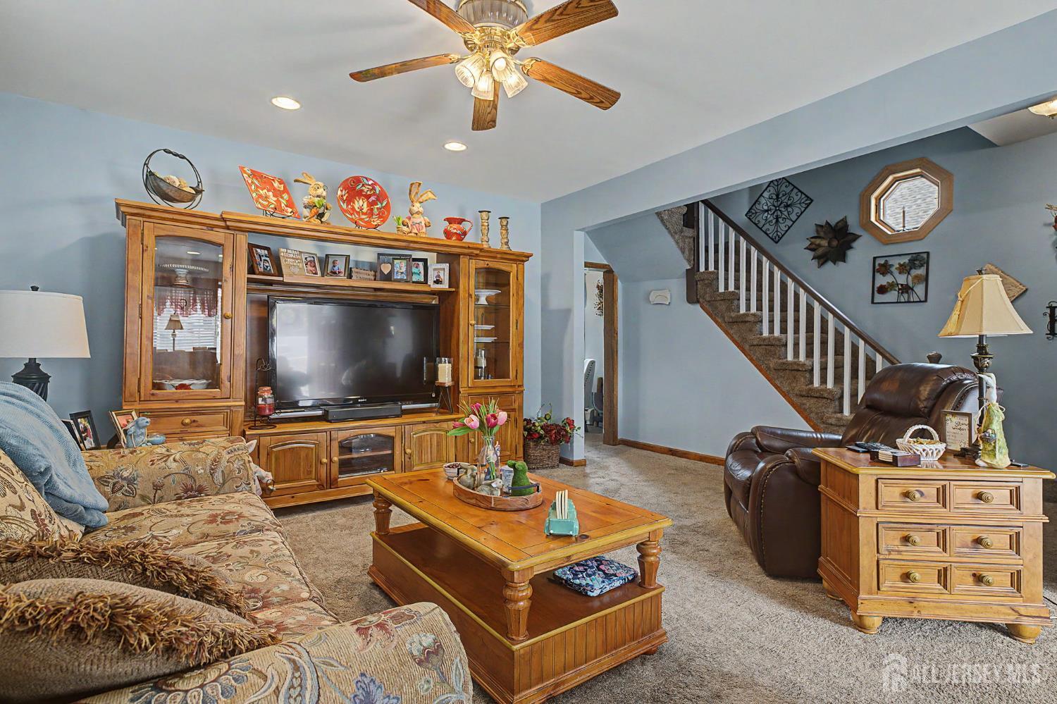32 Lloyd Street Edison, NJ 08817 - Photo 7 of 32