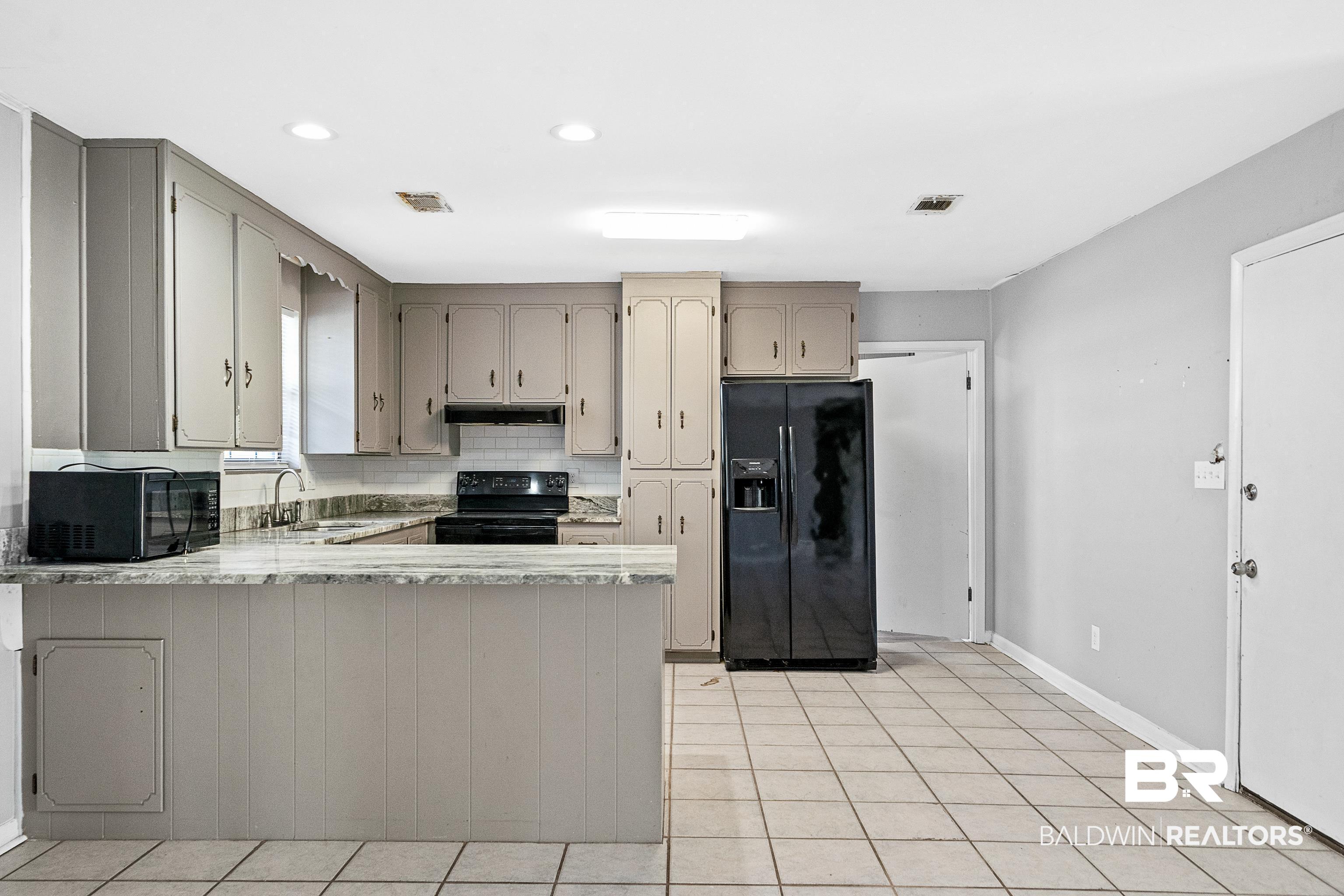 26063 Marina Road Orange Beach, AL 36561 - Photo 16 of 40 Gallery Image 16