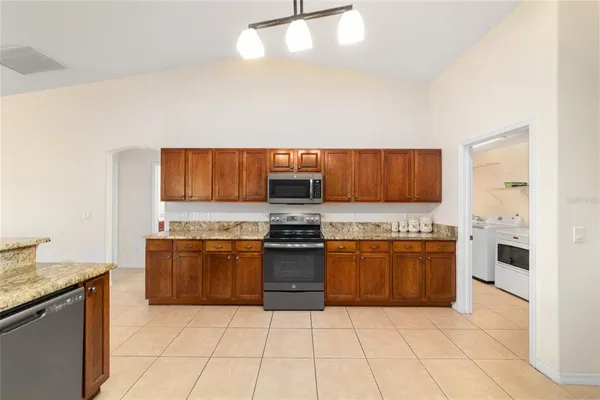 $569,000 | 4037 Southeast 40th Street, Ocala, FL 34480