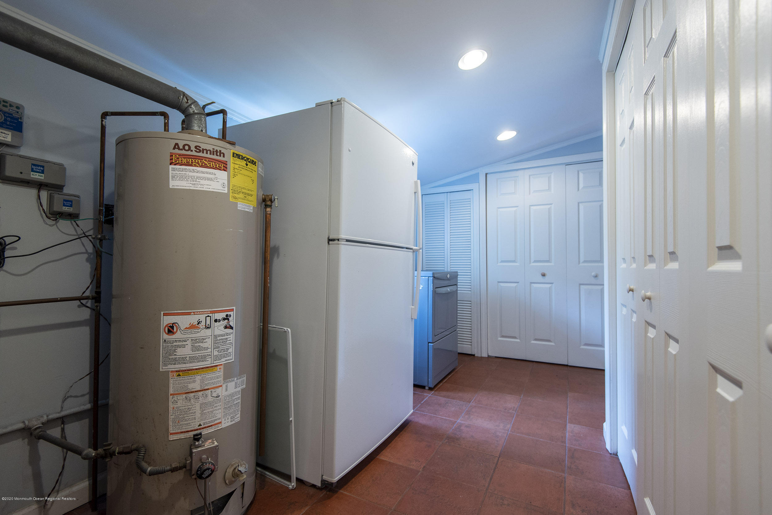 2211 Foster Road Point Pleasant, NJ 08742 - Photo 8 of 23 Laundry_1