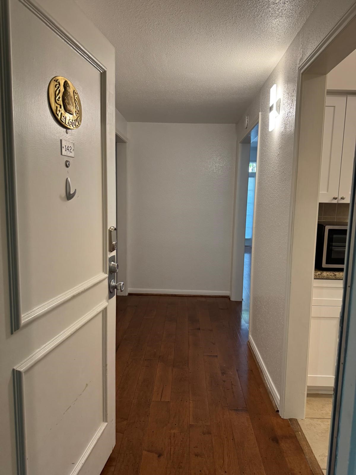 2425 Underwood Street, Unit 142 Houston, TX 77030 - Photo 13 of 38 a view of an empty room