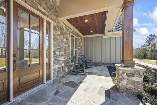 $849,000 | 410 Edgewater Trail, Toccoa, GA 30577