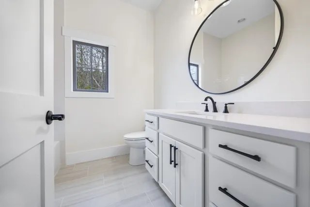 $849,000 | 410 Edgewater Trail, Toccoa, GA 30577