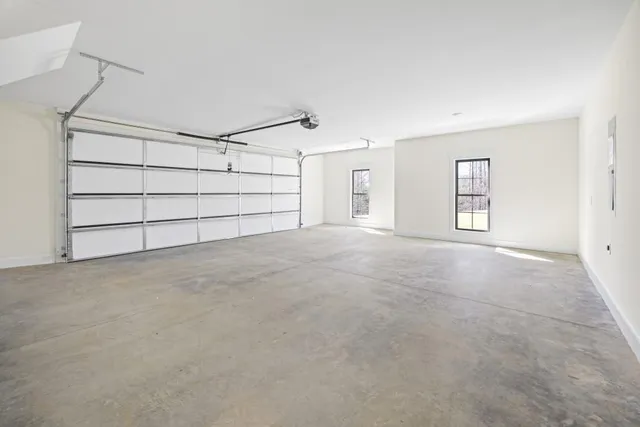 $849,000 | 410 Edgewater Trail, Toccoa, GA 30577