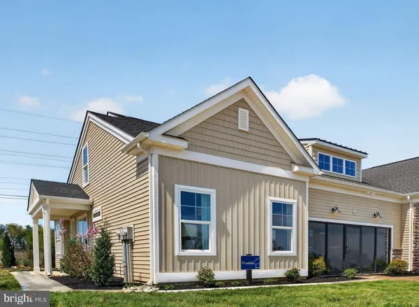 $439,990 | 2 Grantarthur Court, Unit FRANKLIN, Whitehall, PA 18052