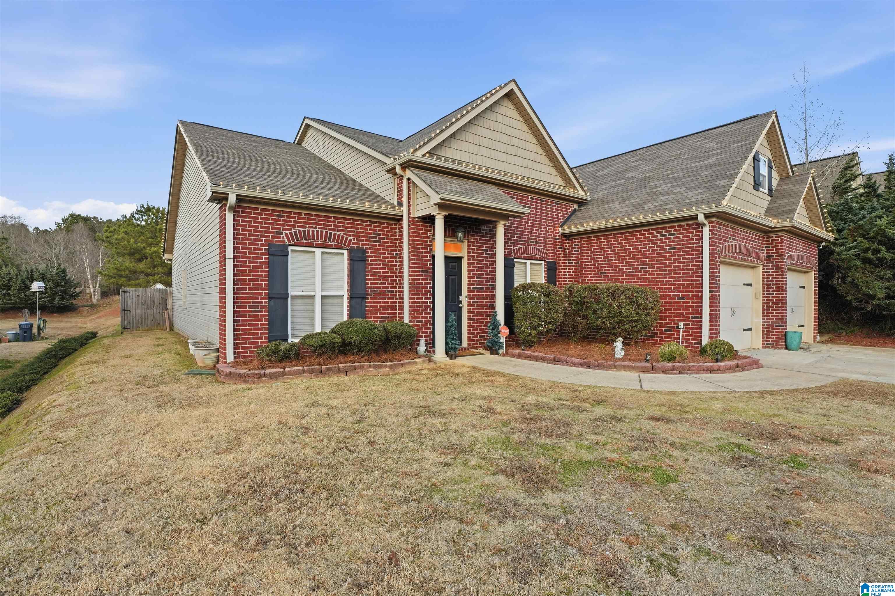112 Lockerbie Lane Dora, AL 35062 - Photo 2 of 32