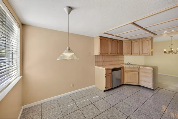 $975,000 | 1074 Almaden Village Lane, San Jose, CA 95120