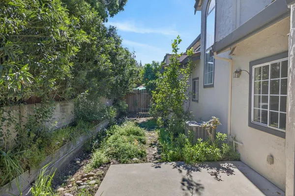 $975,000 | 1074 Almaden Village Lane, San Jose, CA 95120