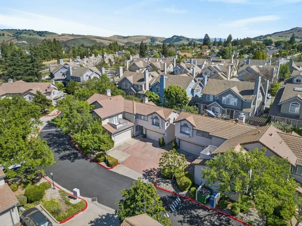 $975,000 | 1074 Almaden Village Lane, San Jose, CA 95120