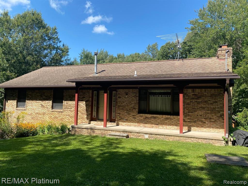 6081 Spaulding Road Howell, MI 48855 - Photo 1 of 15