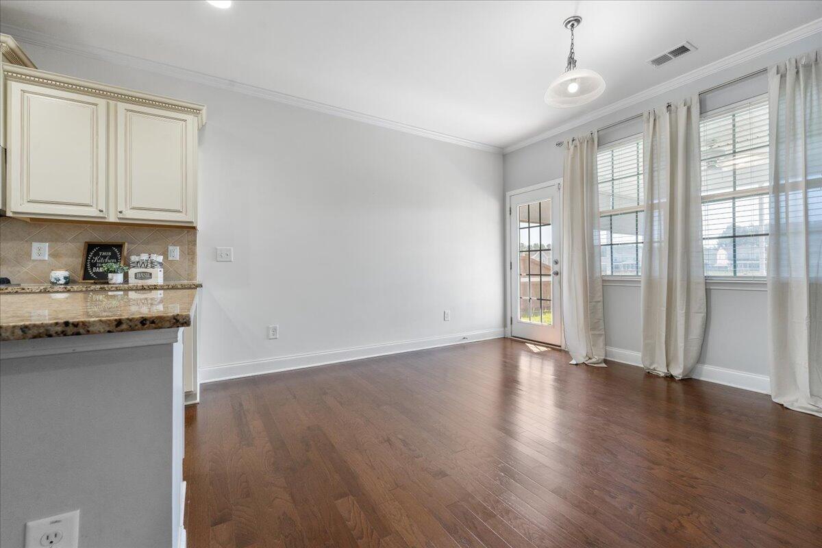 115 Radtko Road Summerville, SC 29486 - Photo 24 of 82 Eat in Kitchen