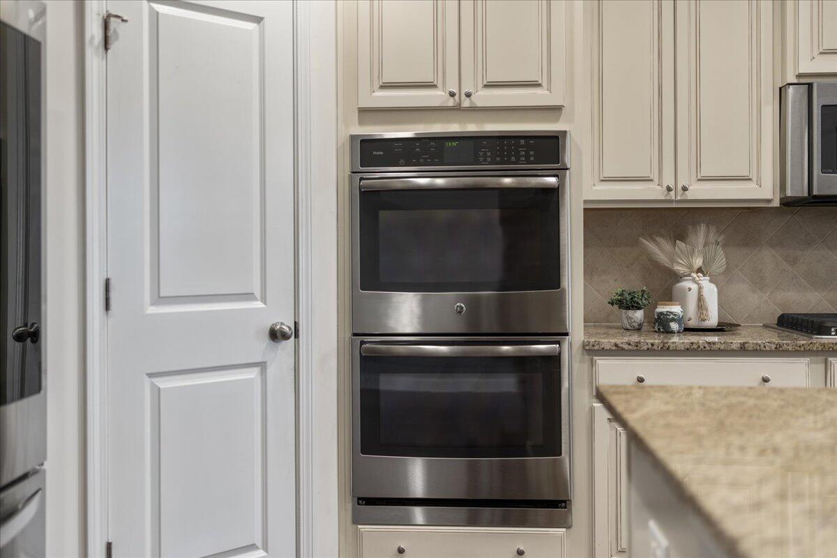 115 Radtko Road Summerville, SC 29486 - Photo 27 of 82 Double Wall Ovens