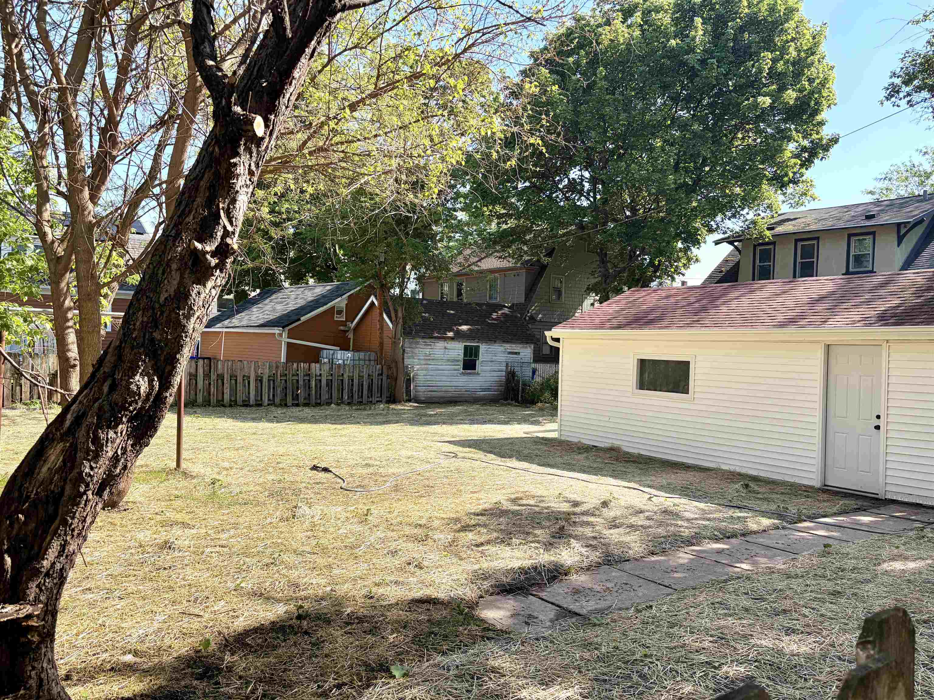 406 West 5th Street Appleton, WI 54911 - Photo 5 of 40