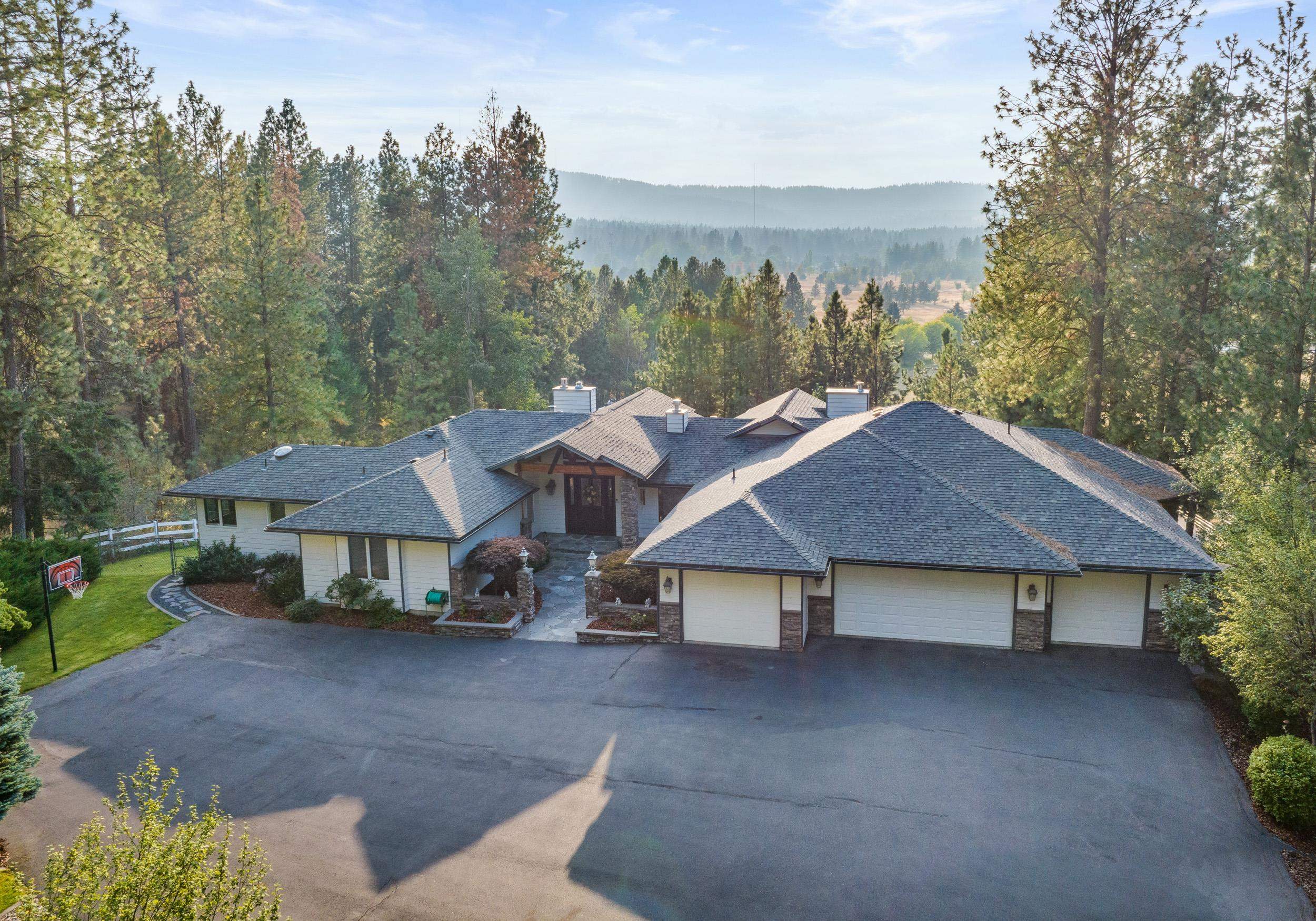 4125 South Madison Road Spokane, WA 99206 - Photo 2 of 50