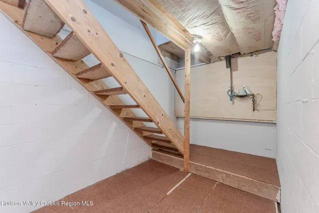 $299,900 | 5 Cottonwood Circle, Saugerties, NY 12477