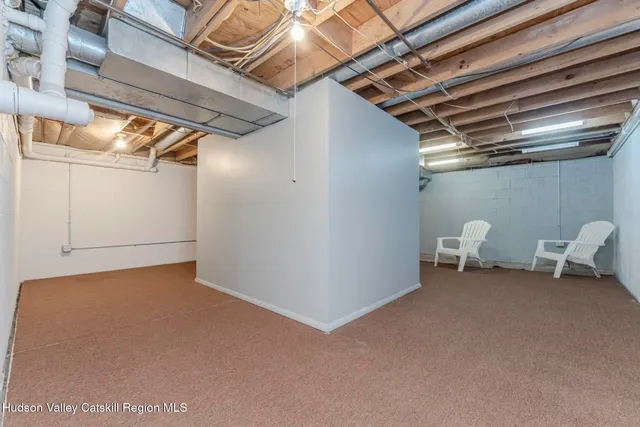 $299,900 | 5 Cottonwood Circle, Saugerties, NY 12477