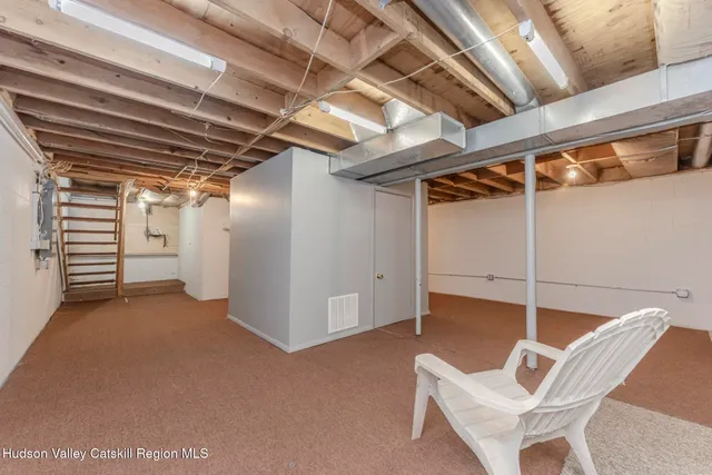 $299,900 | 5 Cottonwood Circle, Saugerties, NY 12477