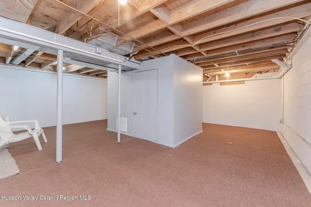 $299,900 | 5 Cottonwood Circle, Saugerties, NY 12477