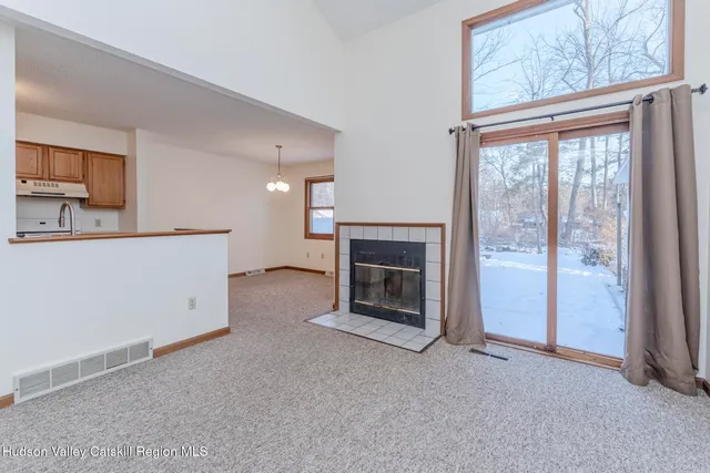 $299,900 | 5 Cottonwood Circle, Saugerties, NY 12477